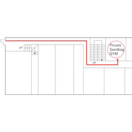 ビル入口からスペースまでの道のり - プライベートサンドバッグジム プライベートでサンドバッグのあるジムの間取り図