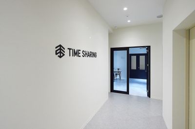 【閉店】TIME SHARING新横浜 TIME SHARING新横浜Bの入口の写真