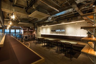 【新宿三丁目8分】最大50名収容のカフェスペース◎無料Wi-Fi！ - UNPLAN Shinjuku