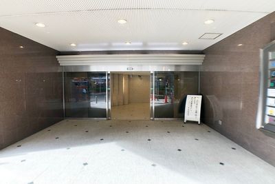 お気軽会議室　新大阪２ シャルム新大阪　会議室の入口の写真