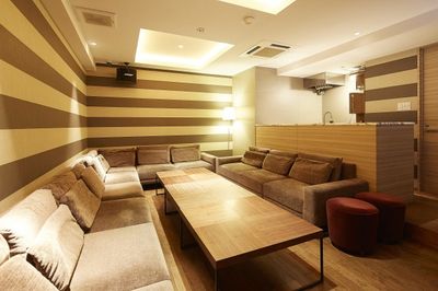 【閉店】六本木パーティールーム Lounge-R スペースAの室内の写真