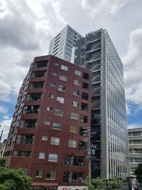 茶色のマンションの１０Ｆがレンタルルームです - ご縁カフェ金山レンタルルーム ～金山徒歩2分～☆2部屋ゆったりソファー＆キッチン付の外観の写真