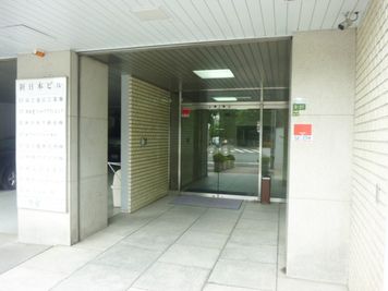 大阪会議室 新日本ビル梅田店 4階会議室（4階）の入口の写真