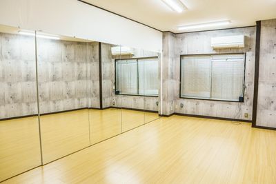 フロア1 - SKYレンタルダンススタジオ 【梅田ドンキホーテ徒歩5分】SKYレンタルダンススタジオの室内の写真