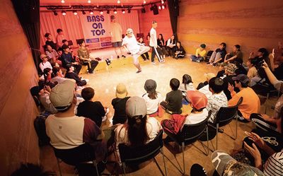 ダンスイベント・ワークショップ・SHOWCASE - KOBE BOTHALL 多目的スペース【BOT HALL】の室内の写真