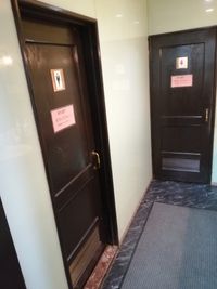 お手洗い男女別
男性用トイレには小が2つ大が1つ
女性用トイレは2つ御座います。
ウォッシュ付 - 朱鷺　宴会場　貸しスペース 宴会場＋個室2部屋の室内の写真