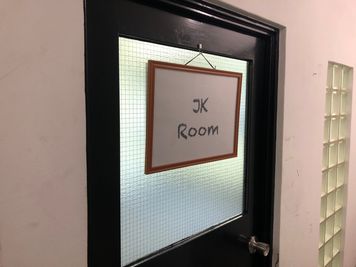 JK Room 虎ノ門 撮影スタジオの入口の写真