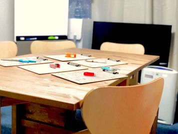 テレワーク、サテライトオフィスに最適🧑‍💻コロナ対策バッチリ❗️大型テレビ📺 - JK Room 日本橋 ハイテーブル