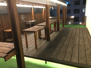 道頓堀川沿いビル・屋上デッキ 【都会の真ん中でBBQ！】の室内の写真