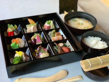 京都AWOMBの「手おりあえ寿し」をKyoto Knotでお召し上がりいただけます。料金は別途(￥4,950/1人)、事前のご予約が必要ですのでお問い合わせください。 - 癒しの古民家Kyoto Knot レンタルスペースのその他の写真