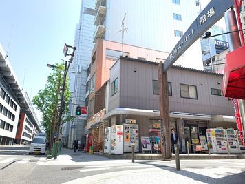 丼池ストリートを通り過ぎて、すぐ当ビルがあります。 - L&Cスペース本町駅前 A号室のその他の写真