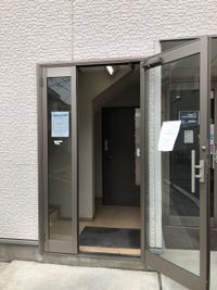 のら猫ビル入口 - のら猫会議室 高崎駅西口より徒歩５分の会議室の入口の写真