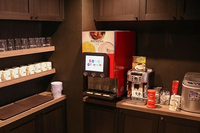 ２Fコワーキングスペース内のドリンクバー無料です。 - Basis Point上野店 1名個室 - Bの設備の写真