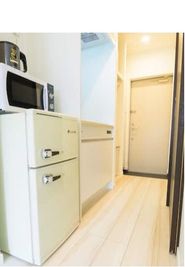 ミニキッチンがあります。調理器具も置いてあります。 - Hikario新宿 ワークスペース２０１の設備の写真