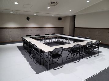 講演会や会議室としても使えます☆ - レンタルスタジオBigTree 和泉和気店　Aルーム　の室内の写真