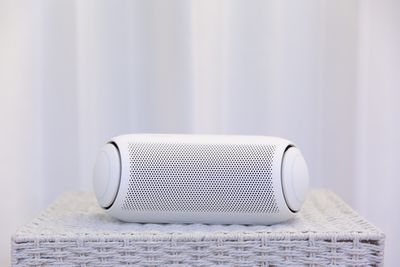 LG XBOOMGo PL7 
MERIDIAN™監修の高音質を気軽に持ち運んで楽しめる 
24時間の長寿命バッテリー 
30Wの迫力サウンド 
マルチカラーライト 
IPX5 - スタジオ HIKARI 東高円寺 ダンススタジオ、ヨガスタジオ、東高円寺の設備の写真