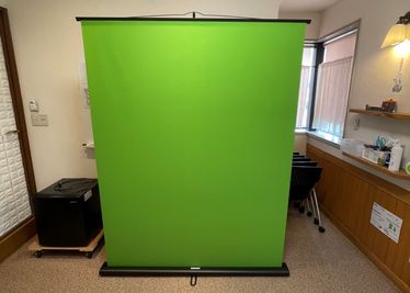 自立式スクリーン グリーン バック（150×190CM）
入口横の壁にあります。
動画撮影やテレワークにご使用ください。 - K'S SPACE 貸し会議室(ケーズスペース)のその他の写真