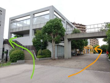 緑色が階段ルート
オレンジ色がスロープルートです☆ - レンタルスタジオBigTree 和泉和気店　Aルーム　 のその他の写真
