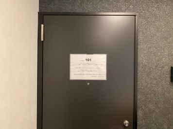 【閉店】テレワークブース 上池袋 101の入口の写真