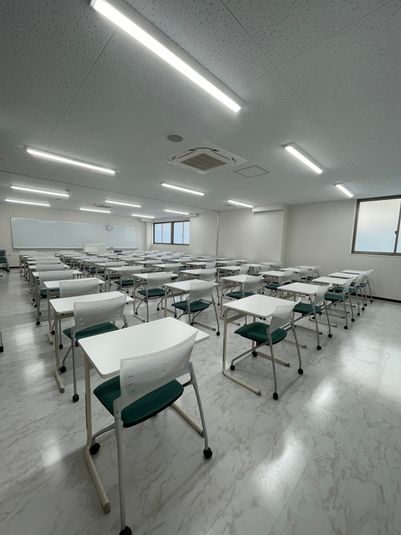 102教室 - 東京国際学園　研修センター
