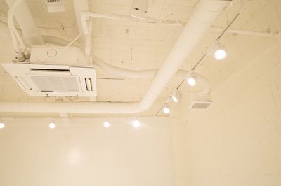 「B1-A」 展示会等、全日予約プランの室内の写真