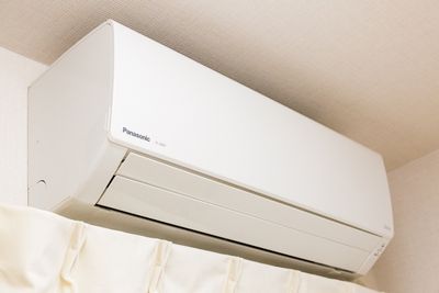 もちろんエアコン付き。冬でも夏でも快適です。 - シャンブル鶴屋町 おうちデートやお友達とのくつろぎ部屋の設備の写真