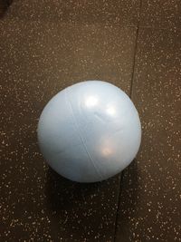 ミニエクササイズボール - SHARE GYM KⅡ レンタルジムの設備の写真