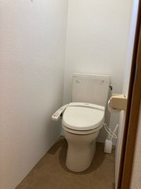 男子トイレ個室 - レンタルスペースひなたぼっこの設備の写真