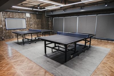 卓球台 - レンタルスペース『ピンポントーキョー』 貸し卓球場・多目的スペースの室内の写真