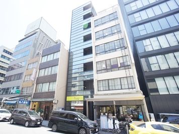 伏見駅より徒歩すぐと好立地。 - 名古屋会議室 セントレイクレノン錦伏見店 第1会議室（セルフ設営）【室料30%オフ】 の外観の写真