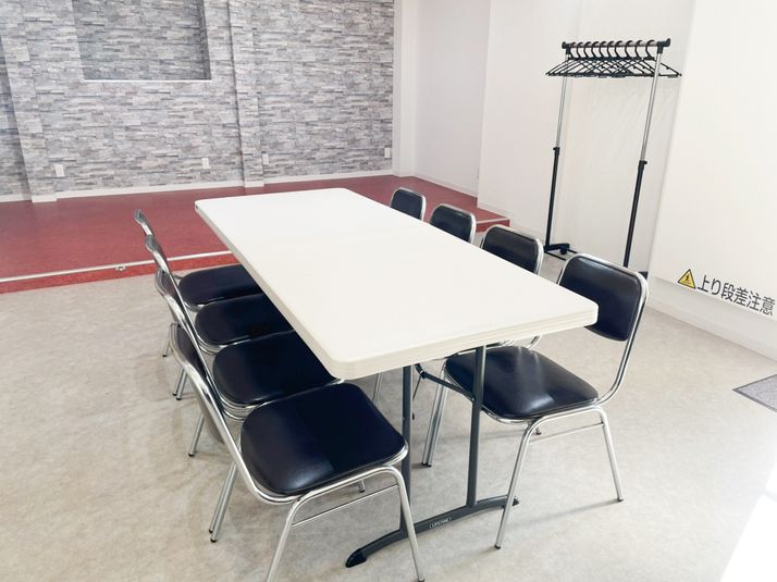 椅子は25脚ご用意しています。 - K's　レンタルスペース＆スタジオ レンタルスペース＆スタジオの室内の写真