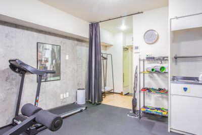 トレーニングGYM「エムエー渋谷」 設備充実・コスパ抜群の完全個室オシャレなトレーニングGYMの室内の写真