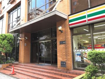 TSE会議室横浜店 テレワークや会議に最適な貸会議室の外観の写真