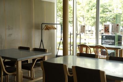 レイアウト変更OKです
※変更した場合、退室時に現状復帰をお願いしています - CAFE&HALL ours 【キッチン付き】レンタルスペース(ルーム1)の室内の写真