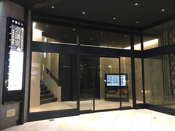 アットビジネスセンター池袋駅前別館 609号室（カフェインスクエア）の入口の写真