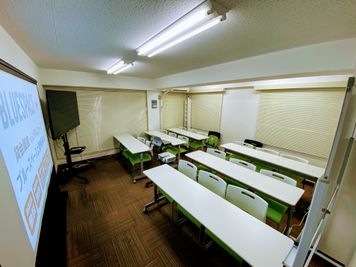 前側からのイメージ - ブルースペース上野駅前4A&4B(2部屋あり） 4A(401) 貸し会議室の室内の写真