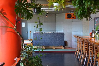 簡易ステージDJブース設置時 - 「世界食堂」-レストランが提供する多目的スペース- フロアスペースの室内の写真