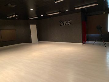久留米レンタルスタジオ DMC スタジオ貸切の室内の写真