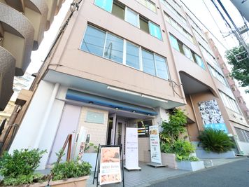 STUDIOFLAG横浜2号店の外観の写真