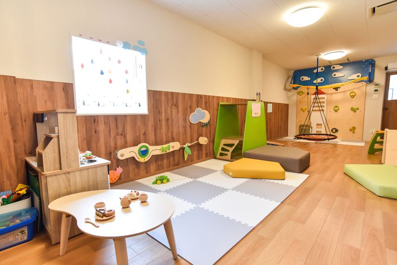 楽しい空間で子供は遊びながら過ごせます♪ - 「KidsStation MamaHug」を貸切で！ 子供が楽しいプレイルームをパーティールームとしてご利用可能。の室内の写真