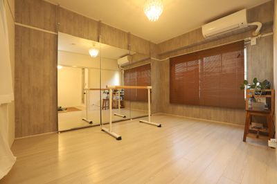 お部屋です（バレエレッスンでのご利用イメージ）。 - あくびのすき間　芦屋川店 🚩新規OPEN レンタルスタジオの室内の写真