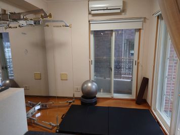 SISSI'S GYM -シシーズジム- トレーニングルームの室内の写真