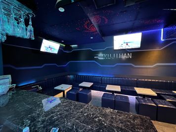 パーティールーム 新宿パーティールーム貸切、二次会、女子会、生日会の室内の写真