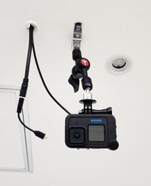 GoPro（配信用）近日使用開始予定！

・HyperDeck Studio HD Mini
・HERO10 BLAC - ART’s　STUDIO ART's S STUDIOの設備の写真