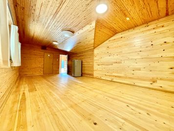 1階右側の部屋になります。
冷蔵庫お使いいただけます。 - 光楽園ピラミッドハウスの室内の写真