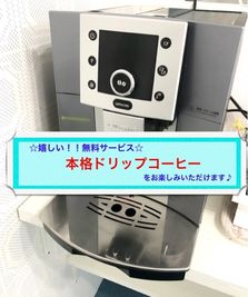 ⭐️半蔵門駅すぐ！！設備充実！オプション料金ナシ⭐️ 🌈65型モニター⭐️設備充実！キッチン付スペースの設備の写真