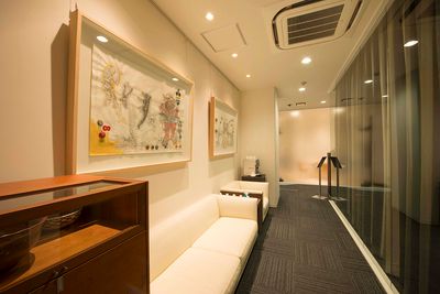 Studio BULK（スタジオバルク） クロマキーを備えた白ホリスタジオ★天井高4.5mの入口の写真