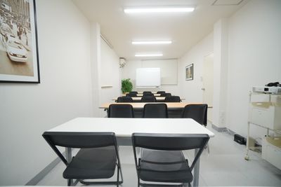 【ロード会議室/ワークスペース本町】 ロード会議室の室内の写真