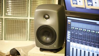 【ControlRoom】モニタースピーカーはGENELEC 8330AP GLM Studioを完備。空間認識機能によりキャリブレーションしてあります。 - 音楽スタジオ「alt studio(オルトスタジオ)」  『神保町』セルフレコーディングスタジオ Alt studioの室内の写真