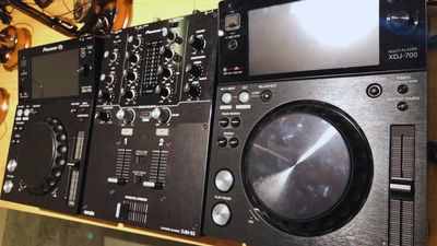 [備品]DJブース　音響機器　パイオニア製 - YOLOBASE イベントスペースの設備の写真